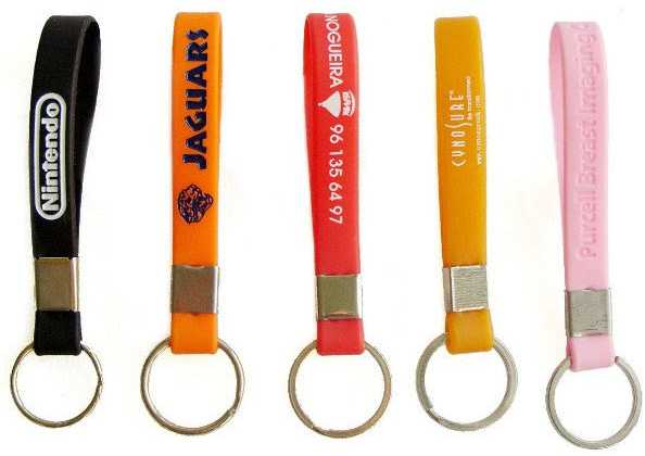 LLAVEROS CINTA SILICONA