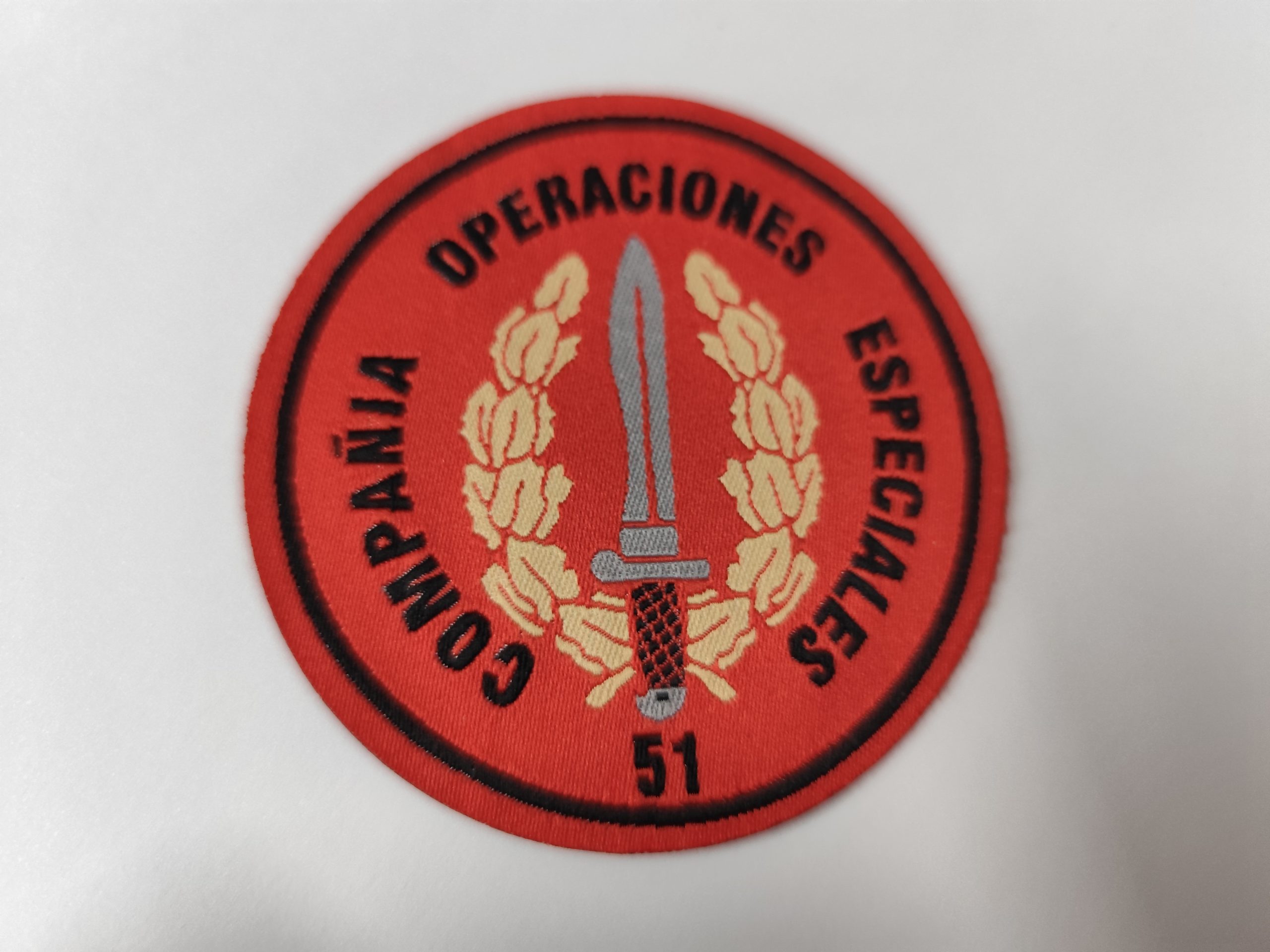 ETIQUETAS TEJIDAS CORTE LASER + Termoadhesivo